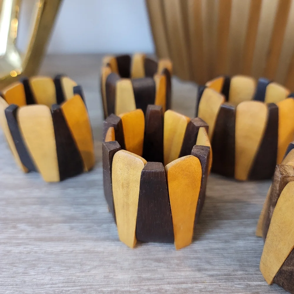 Pier 1 Two-tone Wood Napkin Rings (Set of 6)